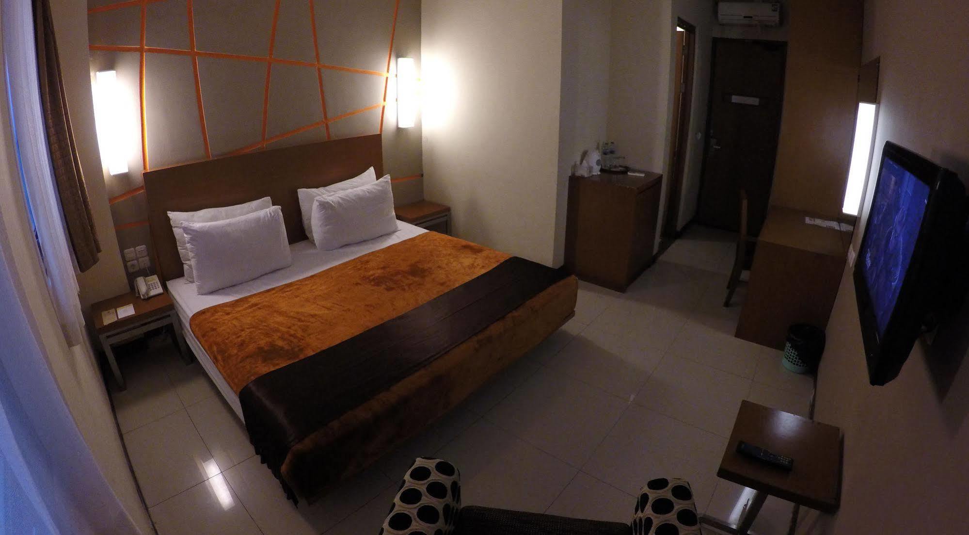 Guci 3* Bandung